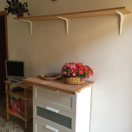 Only 50 Mt Far From The Beach B Apartment *